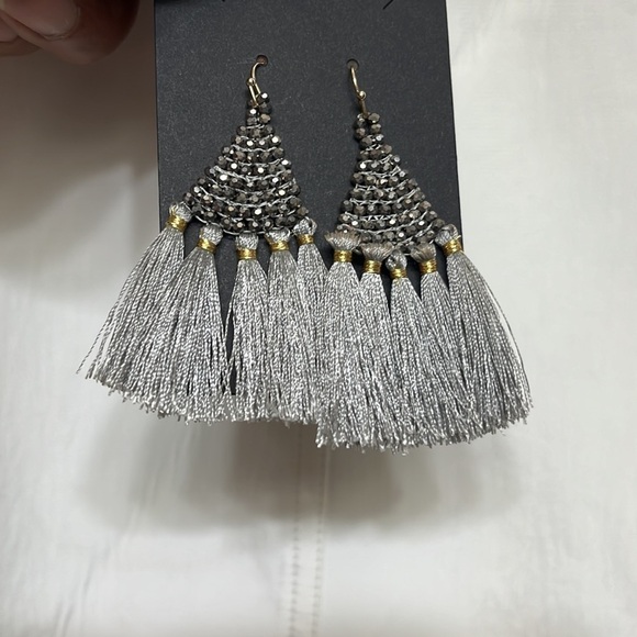 WOMEN’S Grey and Gold Metallic Bead Tassel Fringe Earrings - Picture 5 of 7
